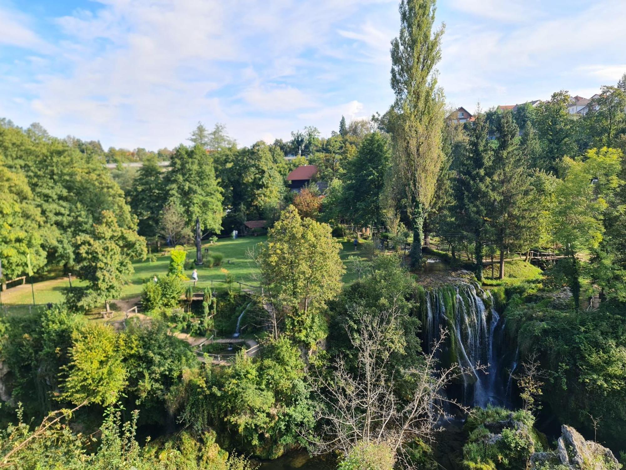 Amore Slunj Exteriér fotografie